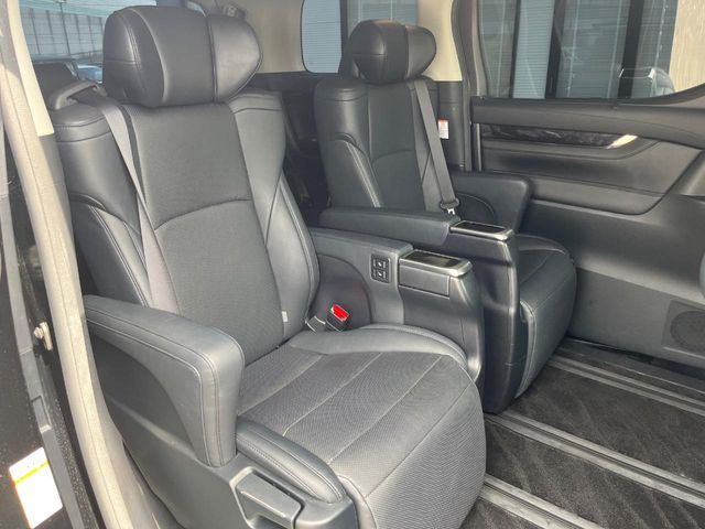 TOYOTA VELLFIRE 2019 Image 31