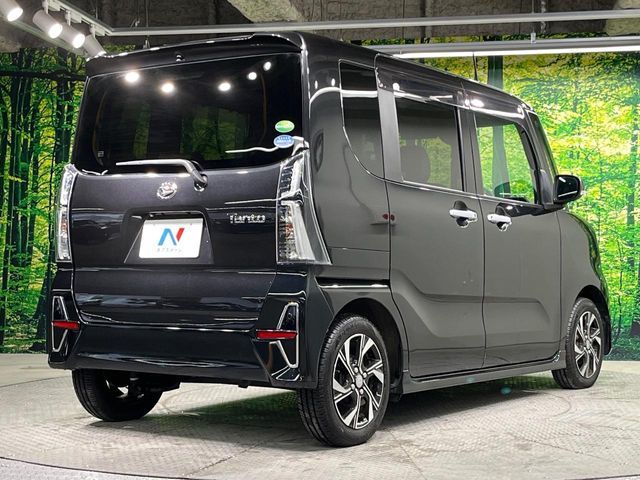 DAIHATSU TANTO 2020 Image 31