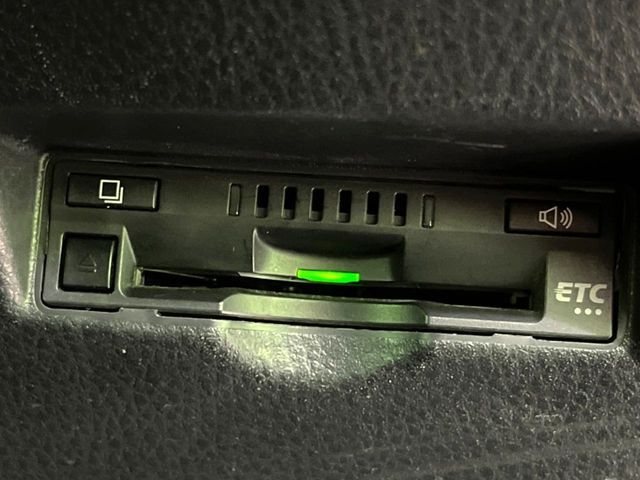 TOYOTA C-HR 2018 Image 31