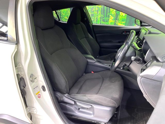 TOYOTA C-HR 2018 Image 31