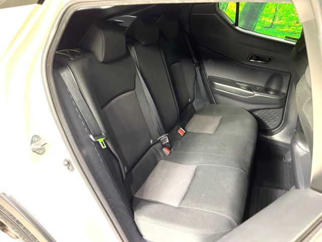 TOYOTA C-HR 2018 Image 31