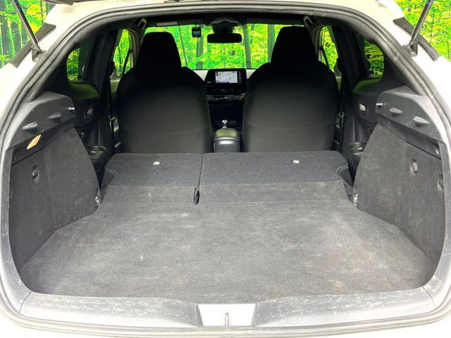 TOYOTA C-HR 2018 Image 31