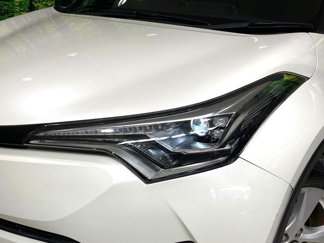 TOYOTA C-HR 2018 Image 31
