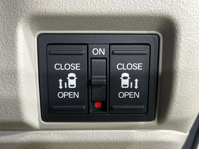 HONDA N BOX 2023 Image 31