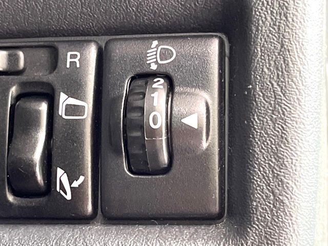 SUZUKI JIMNY 4WD 2011 Image 31