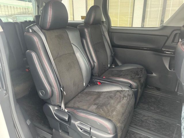 TOYOTA VELLFIRE 2014 Image 31