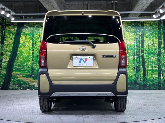 DAIHATSU TANTO FAN CROSS 2022 Image 31