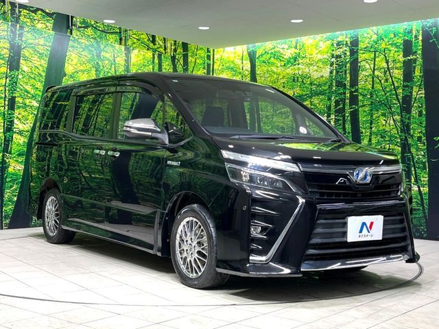 TOYOTA VOXY HYBRID 2018 Image 31
