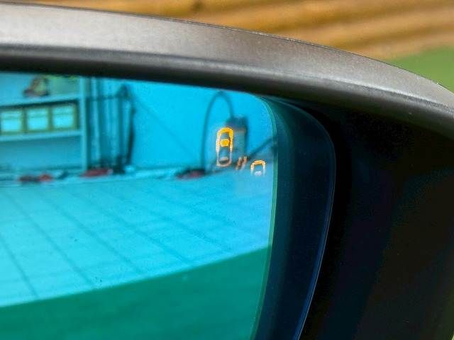 MAZDA AXELA SPORTS 2017 Image 31