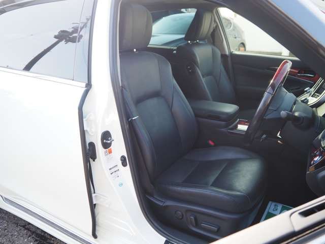 TOYOTA CROWN MAJESTA HYBRID 2015 Image 31