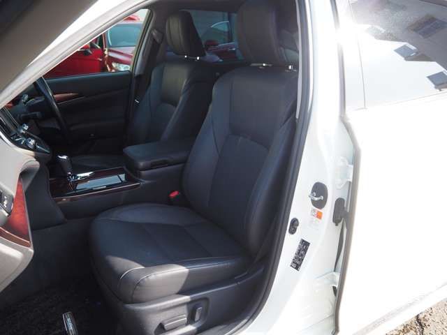 TOYOTA CROWN MAJESTA HYBRID 2015 Image 31