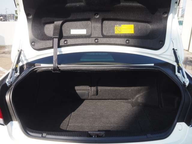 TOYOTA CROWN MAJESTA HYBRID 2015 Image 31