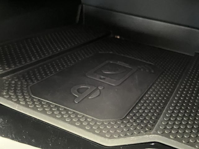 VOLKSWAGEN T-ROC 2023 Image 31