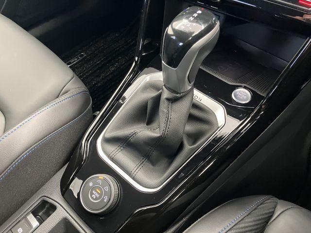 VOLKSWAGEN T-ROC 2023 Image 31