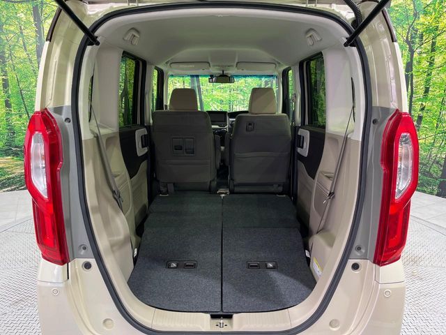 HONDA N BOX 2017 Image 31