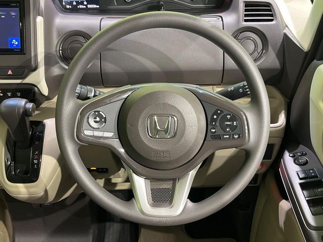 HONDA N BOX 2017 Image 31