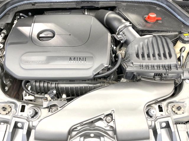 BMW MINI COOPER 5DOOR 2018 Image 31