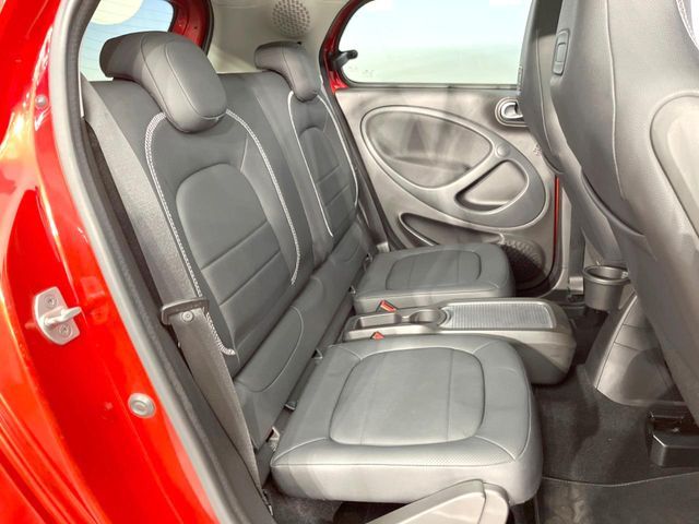 MCC SMART FORFOUR 2017 Image 31