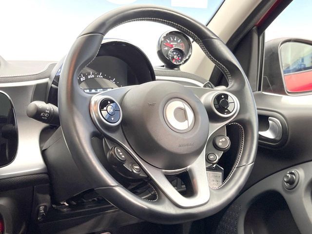 MCC SMART FORFOUR 2017 Image 31