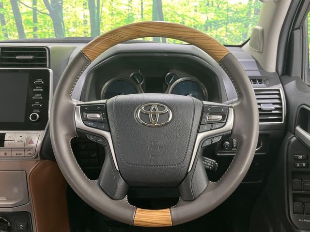 TOYOTA LANDCRUISER PRADO 2022 Image 31
