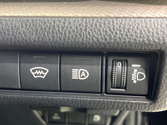 TOYOTA PRIUS 4WD 2023 Image 31