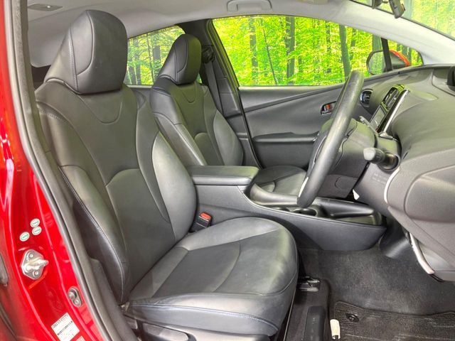 TOYOTA PRIUS 2015 Image 31