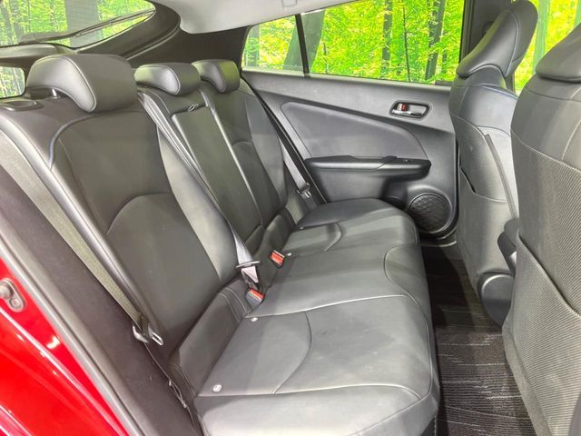 TOYOTA PRIUS 2015 Image 31