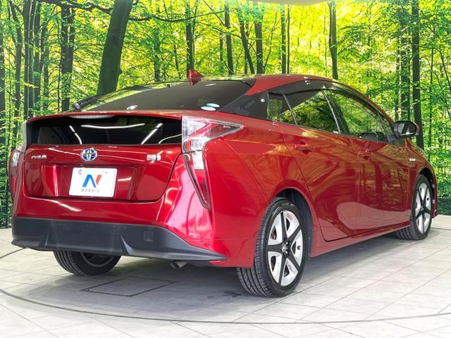 TOYOTA PRIUS 2015 Image 31