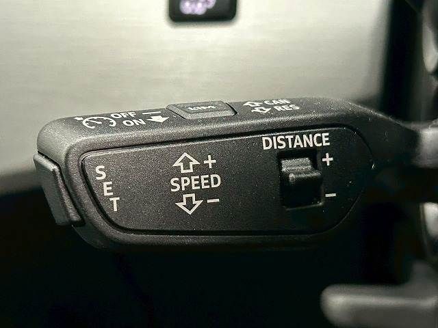 AUDI A4 AVANT 2022 Image 31