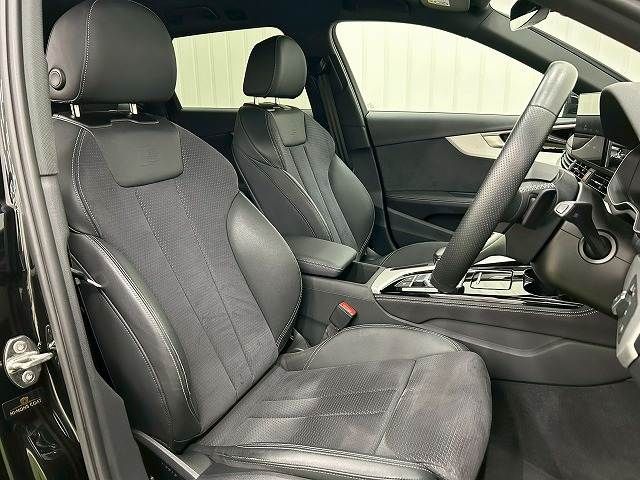 AUDI A4 AVANT 2022 Image 31