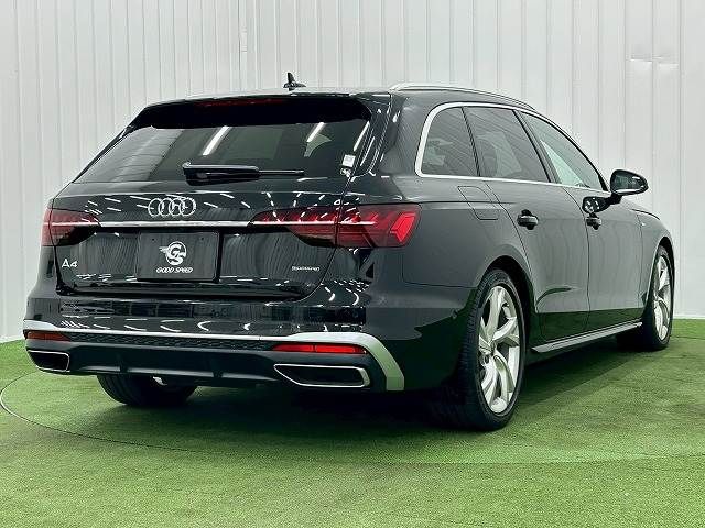 AUDI A4 AVANT 2022 Image 31