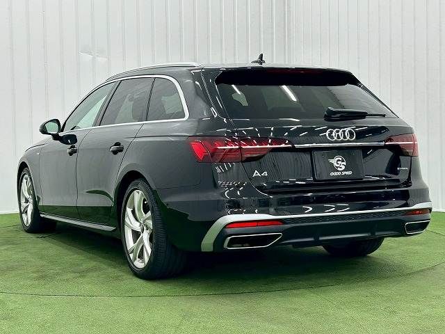 AUDI A4 AVANT 2022 Image 31