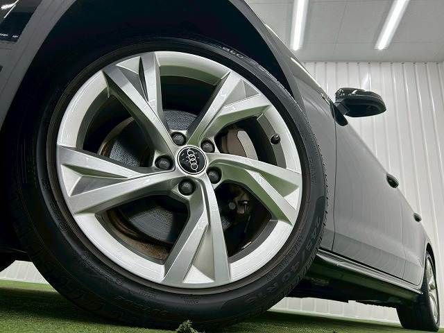 AUDI A4 AVANT 2022 Image 31