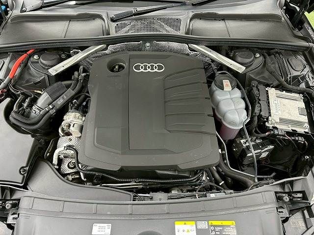 AUDI A4 AVANT 2022 Image 31