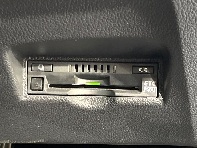 TOYOTA PRIUS 2019 Image 31