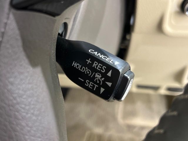 TOYOTA LANDCRUISER PRADO 2023 Image 31