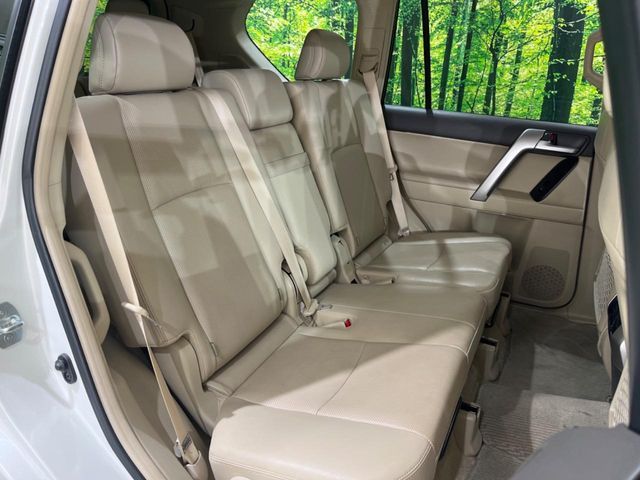 TOYOTA LANDCRUISER PRADO 2023 Image 31