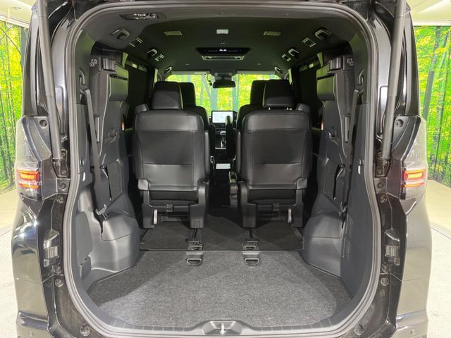 TOYOTA VOXY 2023 Image 31