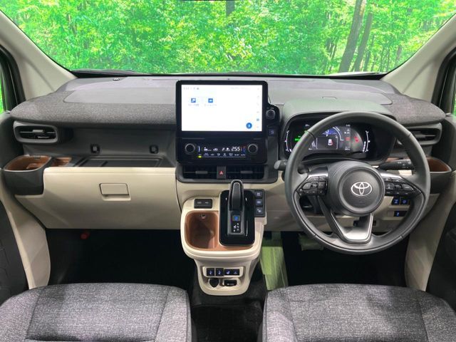 TOYOTA SIENTA HYBRID 2025 Image 31