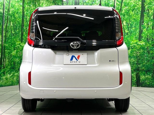 TOYOTA SIENTA HYBRID 2025 Image 31