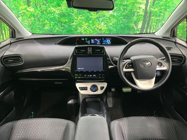 TOYOTA PRIUS 2017 Image 31