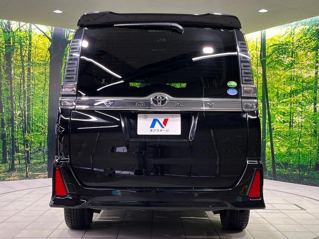 TOYOTA VOXY 4WD 2019 Image 31