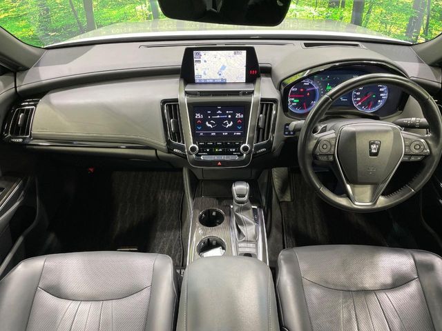 TOYOTA CROWN SEDAN HYBRID 2018 Image 31