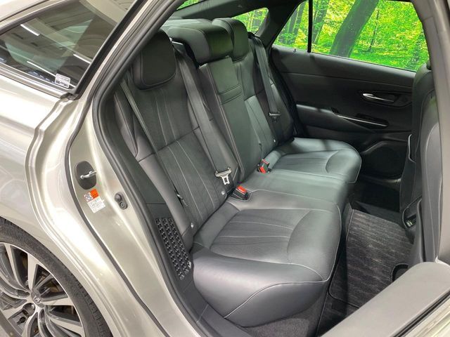 TOYOTA CROWN SEDAN HYBRID 2018 Image 31