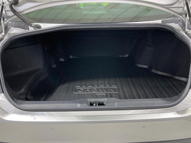 TOYOTA CROWN SEDAN HYBRID 2018 Image 31