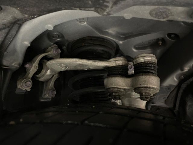 TOYOTA CROWN SEDAN HYBRID 2018 Image 31