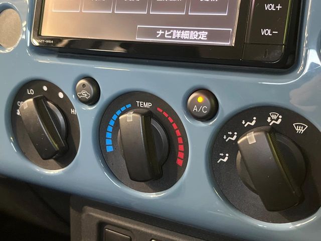 TOYOTA FJ CRUISER 4WD 2015 Image 31