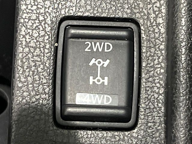 NISSAN NOTE 4WD 2018 Image 31