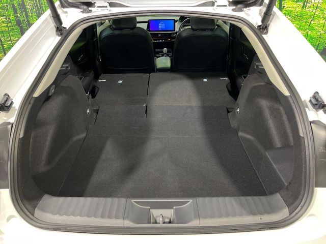 TOYOTA PRIUS 4WD 2023 Image 31