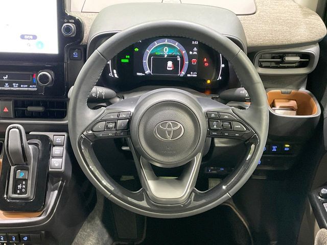 TOYOTA SIENTA HYBRID 2024 Image 31